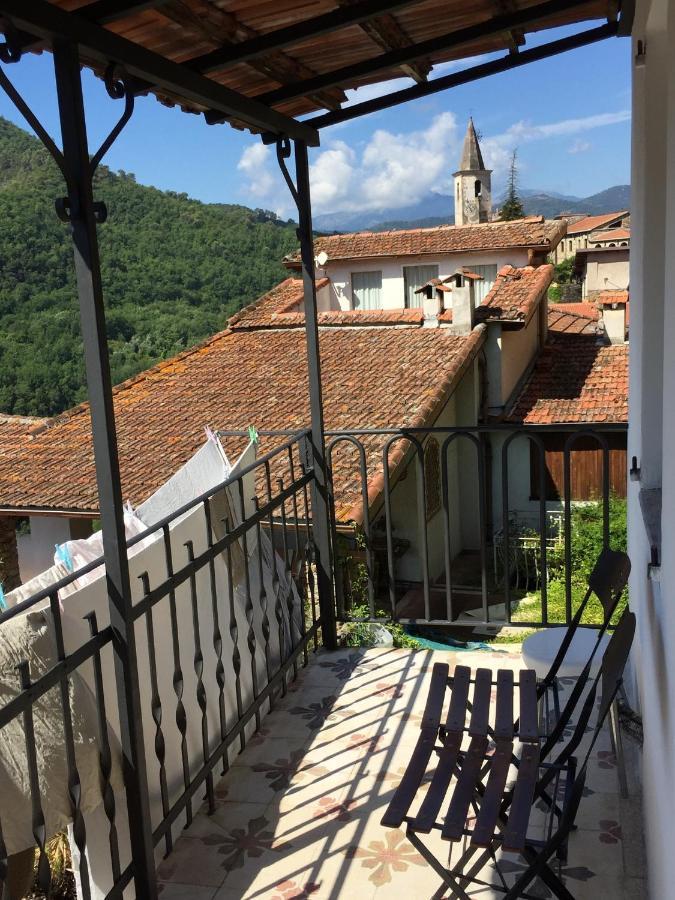 House In The Medieval Village Apricale Dış mekan fotoğraf